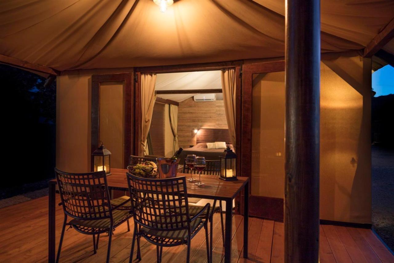 Glamping Tents And Mobile Homes Trasorka Veli Lošinj Dış mekan fotoğraf