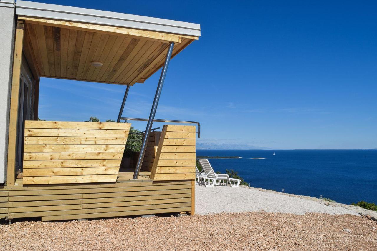 Glamping Tents And Mobile Homes Trasorka Veli Lošinj Dış mekan fotoğraf