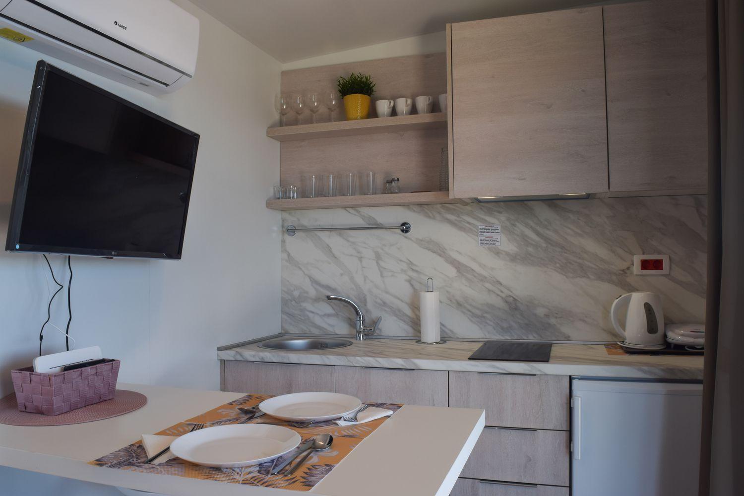 Glamping Tents And Mobile Homes Trasorka Veli Lošinj Oda fotoğraf